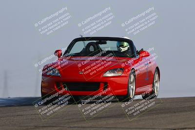 media/Oct-19-2025-Speed Ventures (Sun) [[a6e7fe67be]]/Black/Session 1 (Grapevine)/